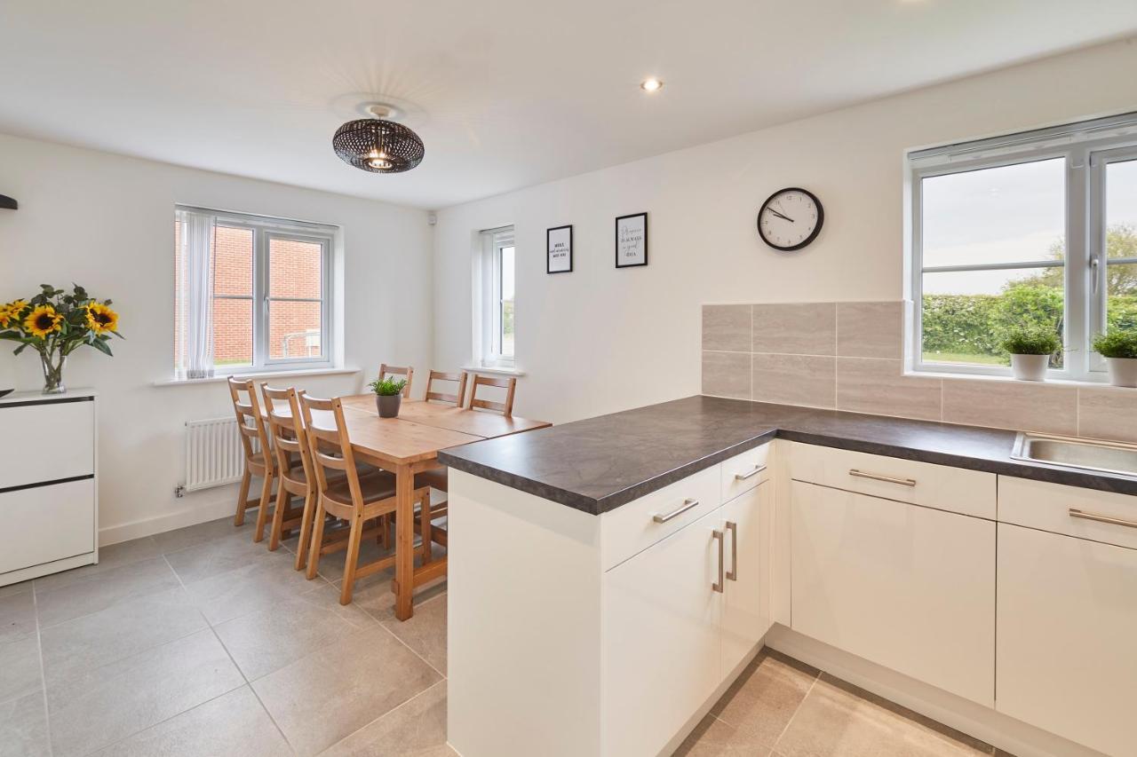 Host & Stay - Cayton Bay Cottage Exterior foto
